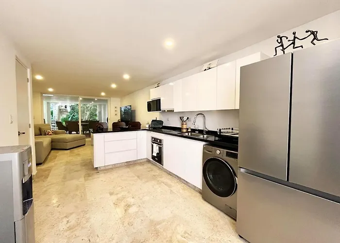 Beachside Tranquility Apartment *